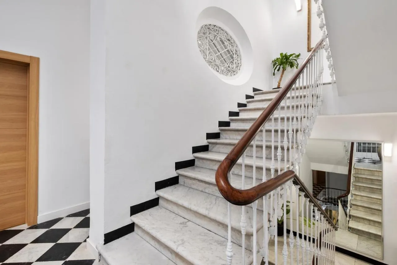 Malaga City Suites Hotel