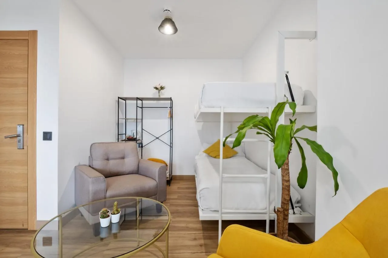 Malaga City Suites 2*,  España
