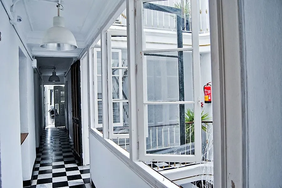 Malaga City Suites מלון